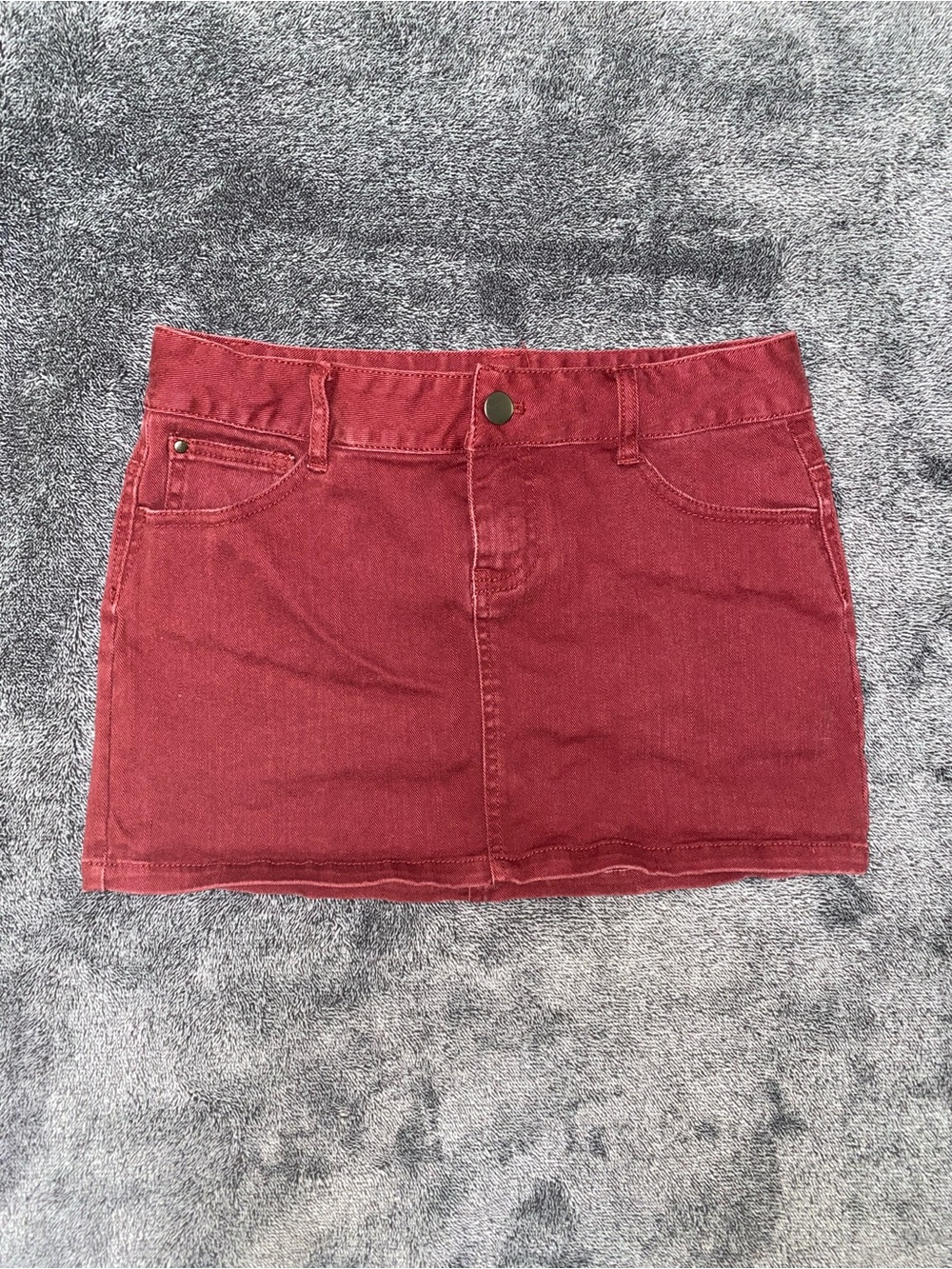 Forever 21 Low Rise Burgundy Denim Mini Skirt Size 25 Y2K